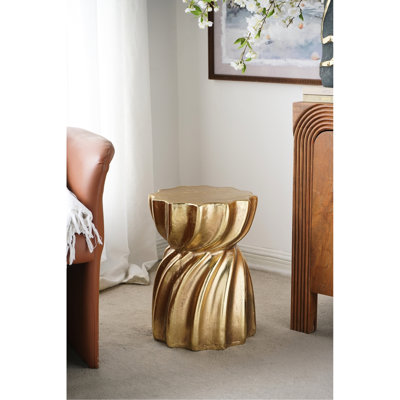 Tabouret en magnésium doré de 14 po x 14 po x 18,7 po, table d'appoint élégante et tabouret de finition à assise supplémentaire avec design tourbillonnant artistique, idéal pour le décor de salon