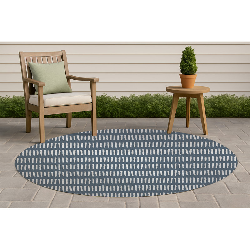 Fencing Rows Non-Slip Outdoor Rug, Round 5'
