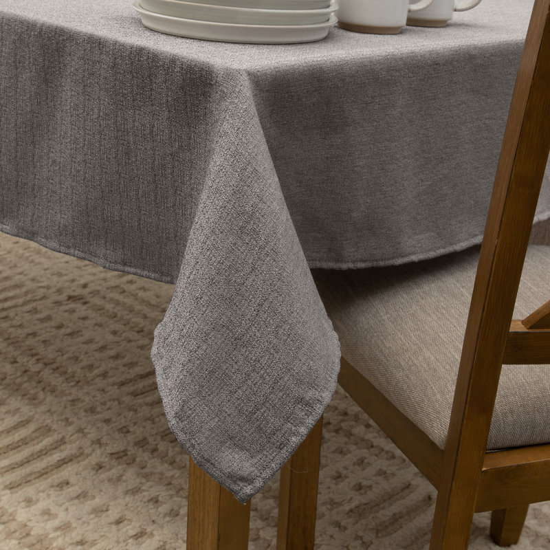 Tianamarie Rectangle Polyester Tablecloth, Silver