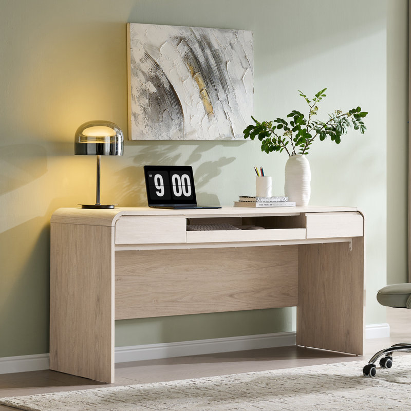 Bureau d'ordinateur moderne Maud de 63 po avec 2 tiroirs de rangement, bureau d'écriture avec plateau pour clavier et prise de courant pour bureau à domicile Maud