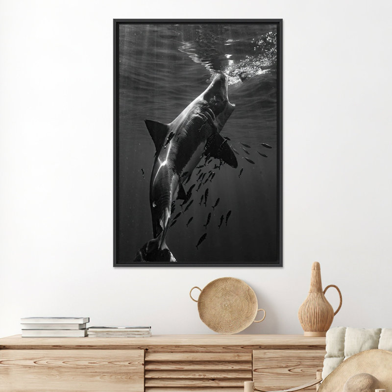 Impression sur toile «Aggressive Shark»: impression loft moderne pour décor audacieux, 1P, 31,6 po H x 23,7 po l