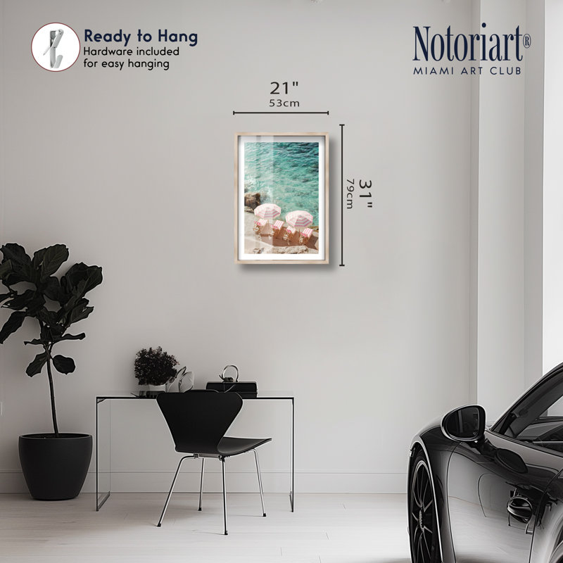 Summer Symmetry Shadowbox Print Coastal Glam par Notoriart, H 31 po x l 21 po, Natural Oak Frame