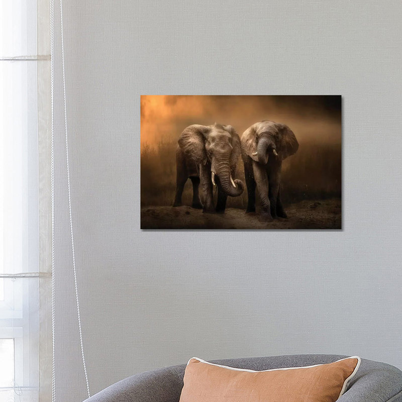 «Elephants Dust Bath ...» par Charlaine Gerber - reproduction de photo sur toile tendue, H 12 po x l 18 po x P 1,5 po