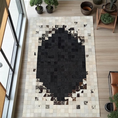 Tapis noir en cuir de vache noir