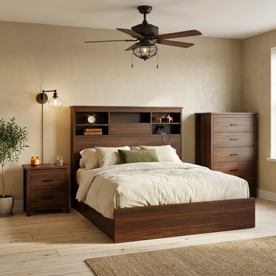 Ensemble de chambre avec grand lit 4 pièces, lit plateforme avec tête de lit et station de charge, 2 tables de chevet (2 tiroirs chacune) et commode à 5 tiroirs