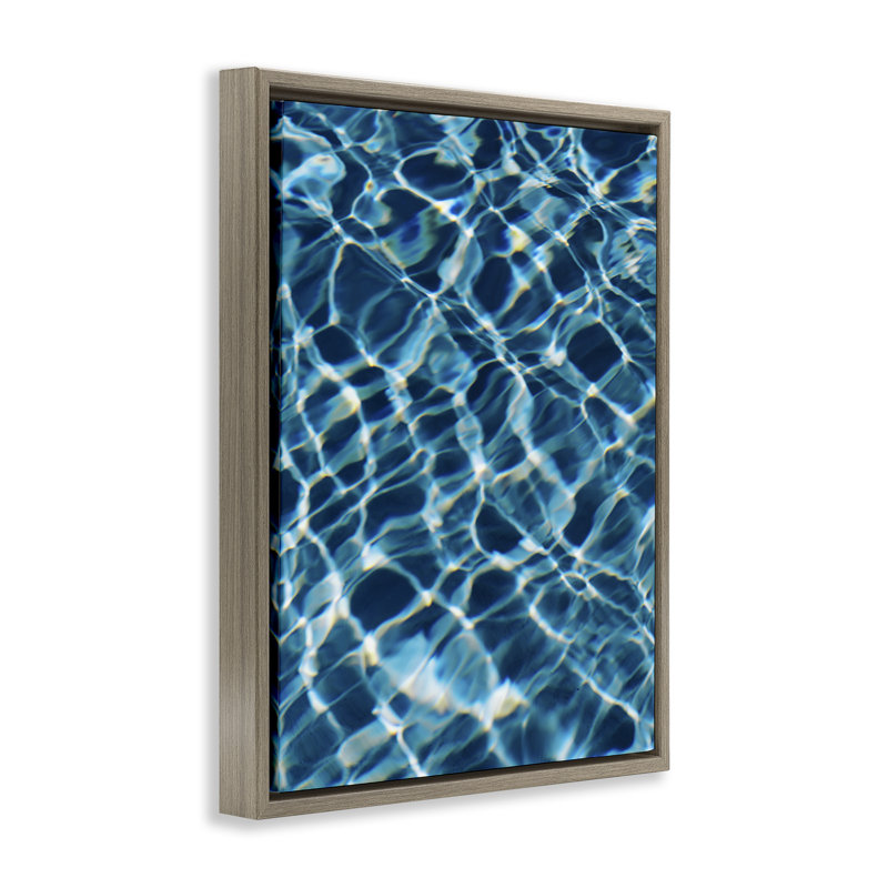 "Beach Water", art mural encadré doré sur toile par Justine Milton, Cadre flottant orme Montalcino, H 31 po x l 25 po