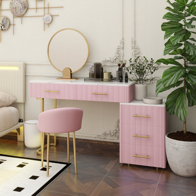 Bureau de coiffeuse en velours avec fauteuil, ensemble de coiffeuse avec 5 grands tiroirs, table de maquillage avec fauteuil rembourré, coiffeuse à autocollant en marbre avec rangement réglable gauche / droite, blanc