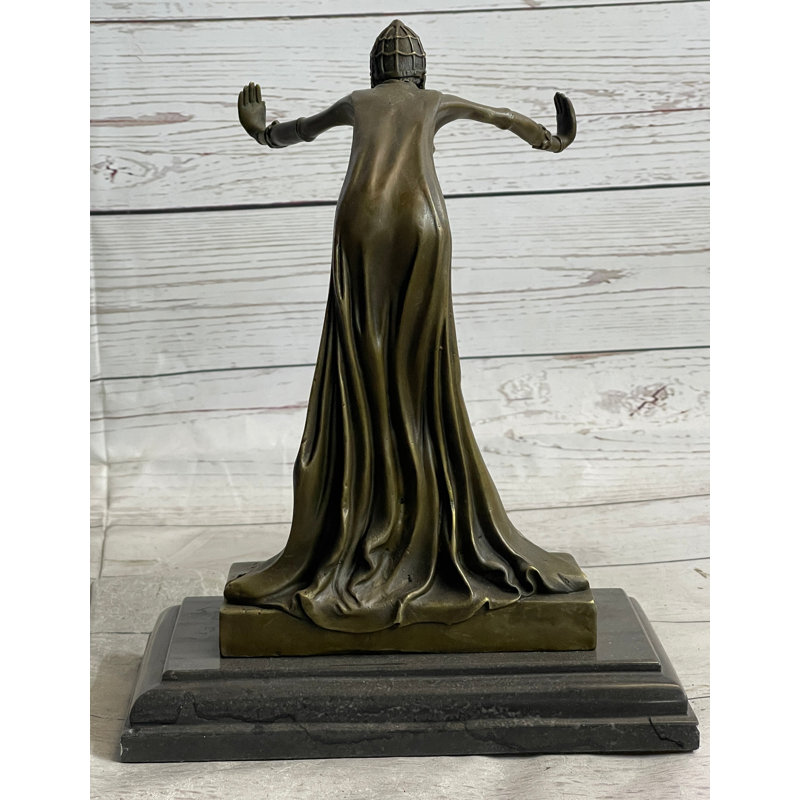 Figurines et sculptures Yarell