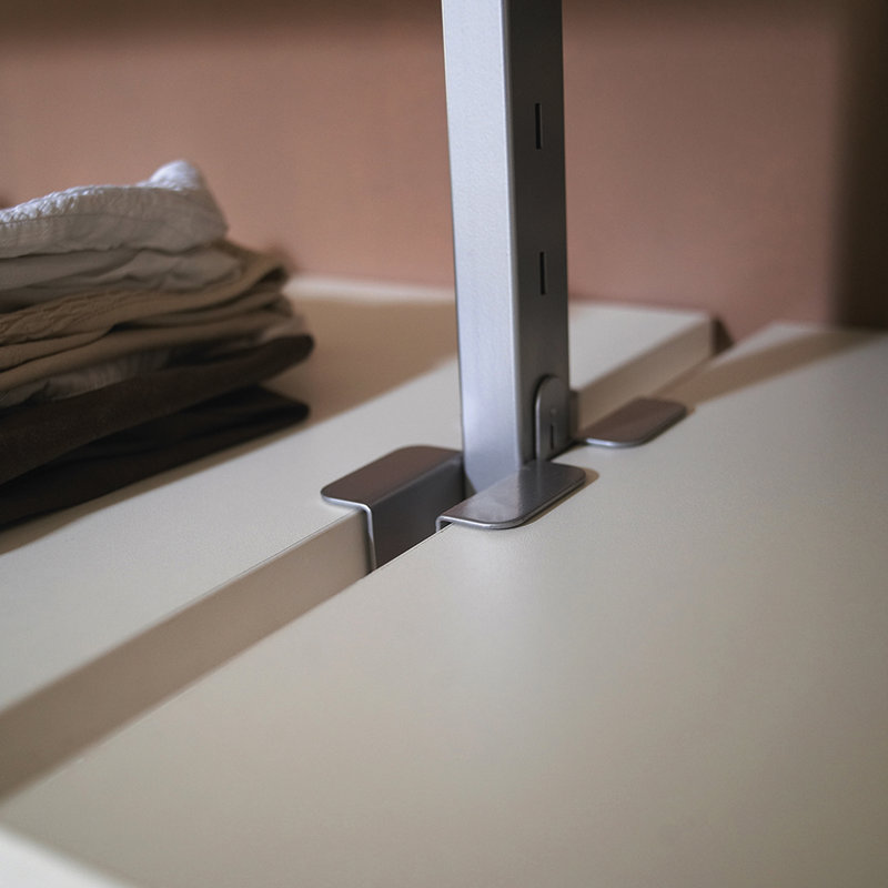 Aura Metal Hardware