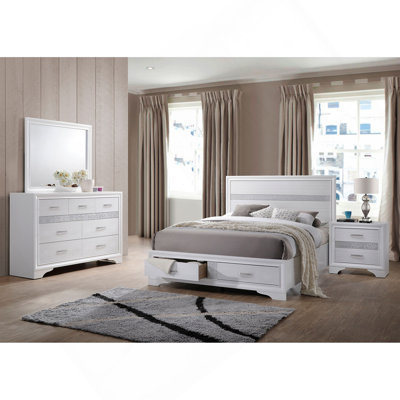 Ensemble de chambre avec très grand lit 4 pièces Corbin