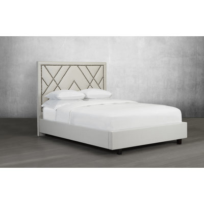 Lit plateforme en tissu d’ameublement Straka