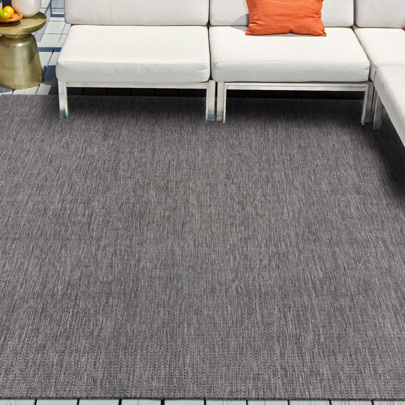 Tapis noir intérieur / extérieur Avaughn, Carré 6 pi 1 po, Noir