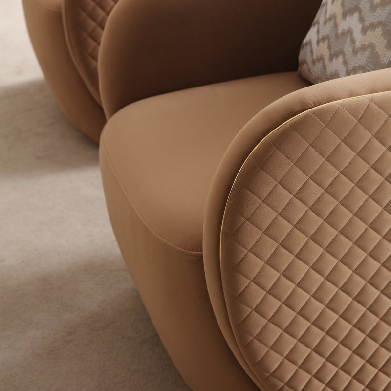 Fauteuil demi-tonneau Ariana, Velours caramel