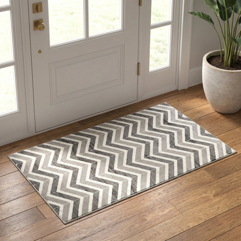 Geometric Indoor Rug, Runner 2'3" x 5'
