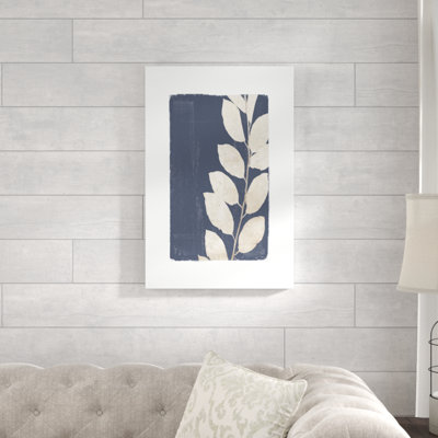 " Painterly Leaf On Navy "
