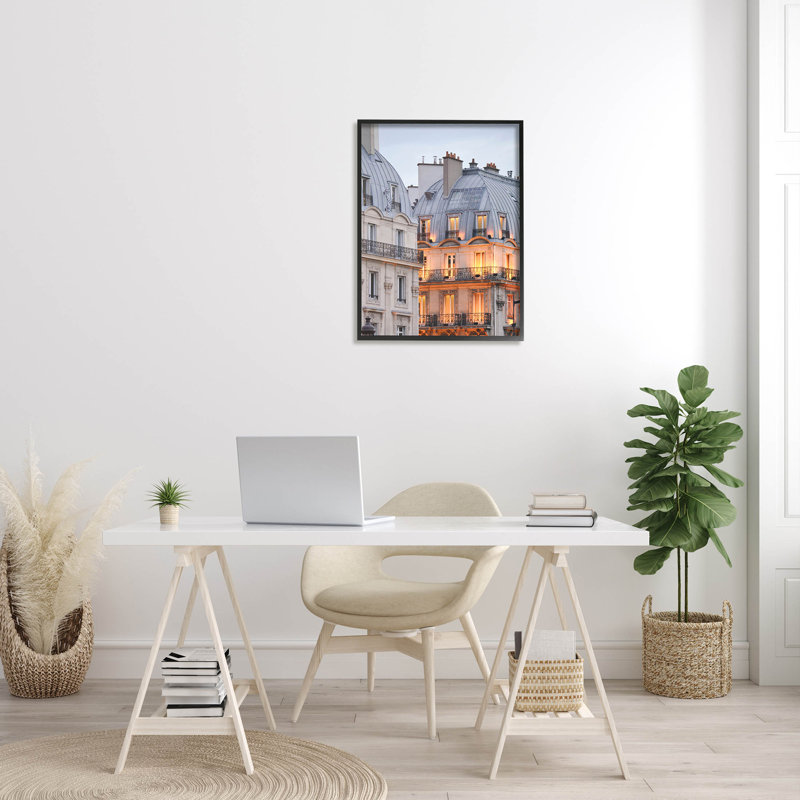 Art européen, paysage urbain, estampe numérique de Carina Okula, H 30 po x l 24 po x P 1,5 po, Giclée encadrée noir minuit