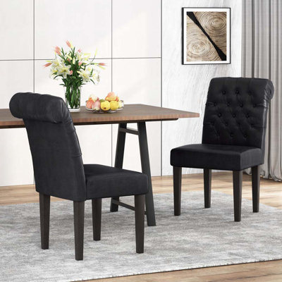 Chaise rembourrée touffetée