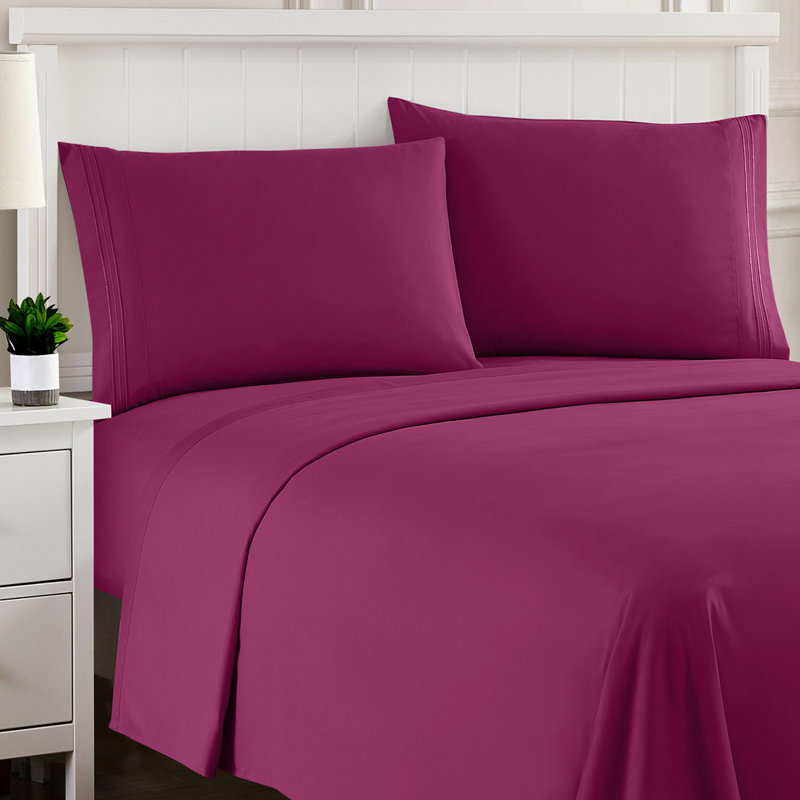 Luxurious Classic Soft Solid 1800 Series Microfiber Sheet Set, Various Colors and Sizes, Berry, Full