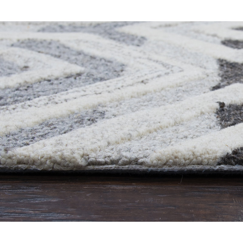 Preusser Wool Geometric Indoor Rug, Runner 2'6" x 8'