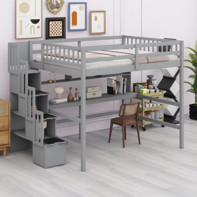 Lit mezzanine avec bureau, tablettes de rangement et escalier