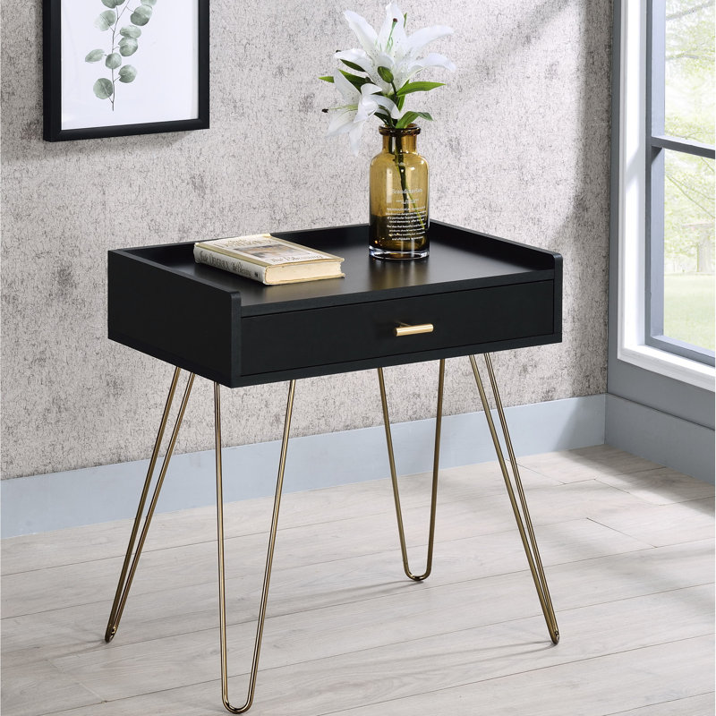 Table de bout en bois avec rangement noir et doré - compartiment l 22 po x P 14 po H 24 po