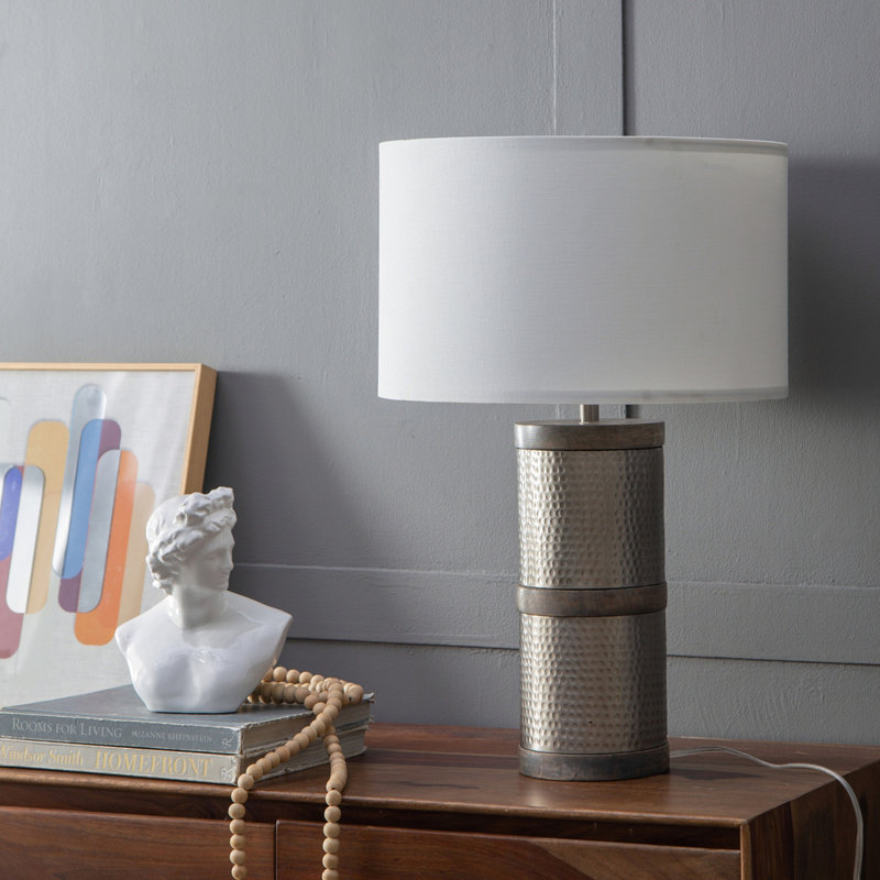 Lampe de table moderne au design minimaliste
