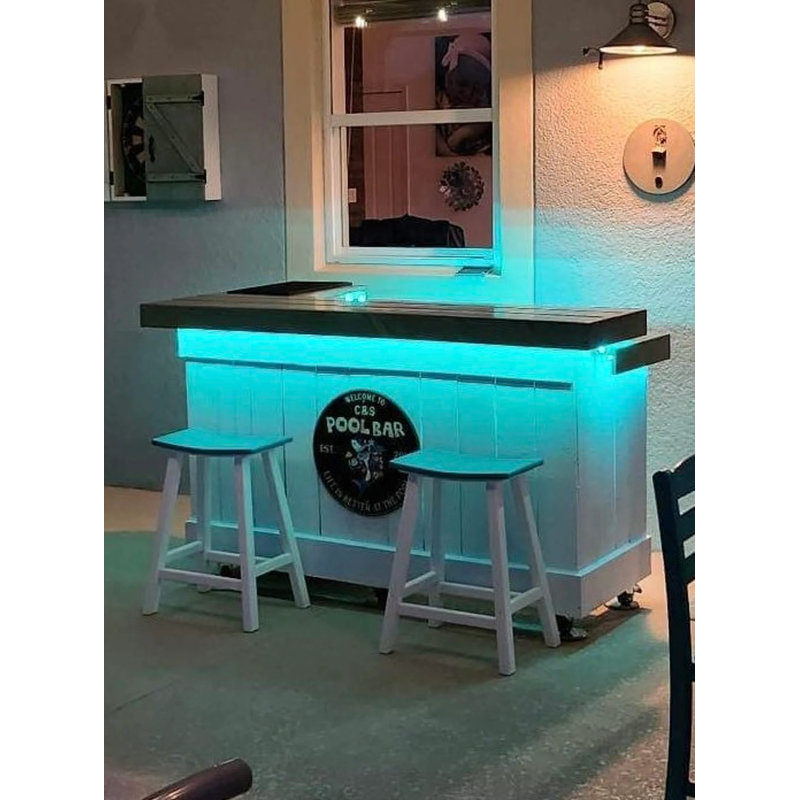 Bar de piscine d'extérieur 5 x 3 avec 2 tabourets, bar de patio en bois blanc, plateau bleu sarcelle et sièges