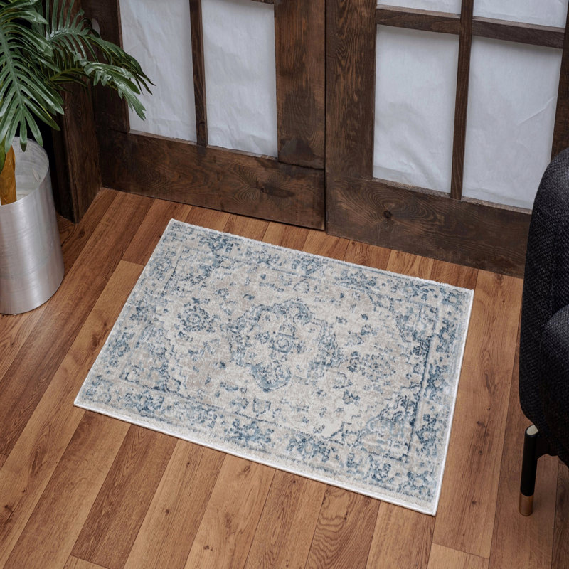 Tapis 5 pi 3 po x 7 pi 3 po