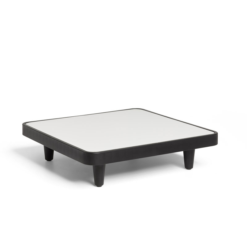 Paletti Outdoor Coffee Table, Light Gray