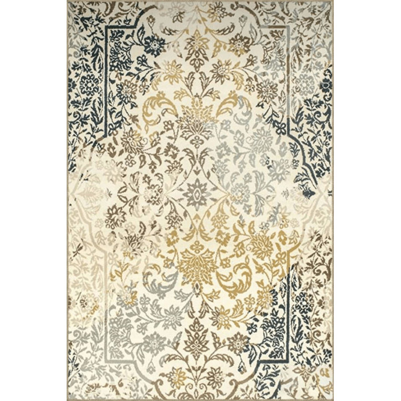 Tapis décoratif floral traditionnel Traditional, Rectangle 3 pi 3 po x 4 pi 11 po
