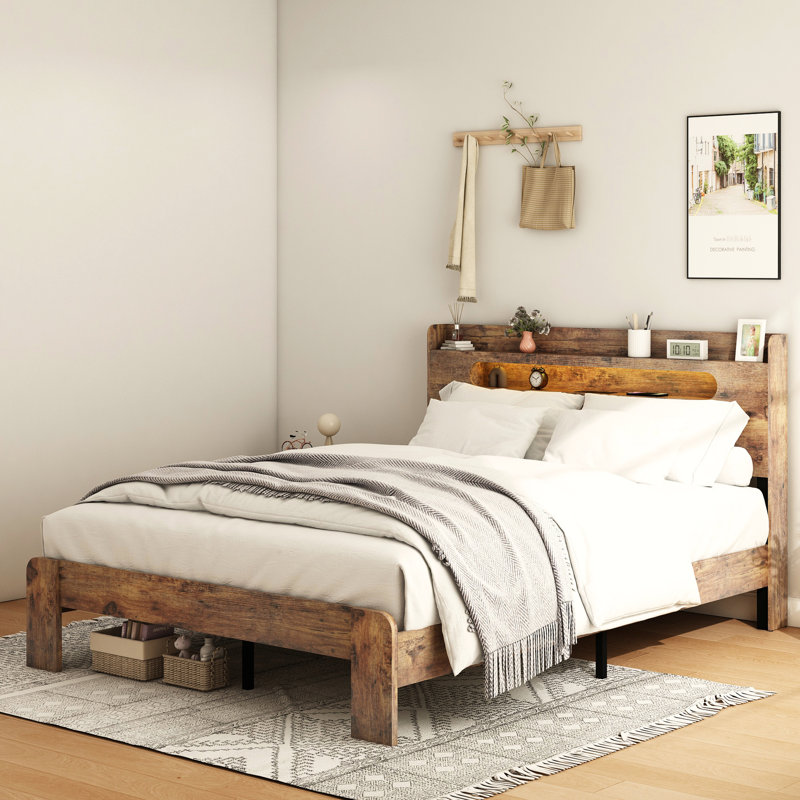 Cadre de lit en bois brun foncé pour très grand lit avec tête de lit avec rangement et 2, éclairage à DEL, sommeil silencieux, sans sommier, construction facile, plateforme spacieuse sous le compartiment des lumières silencieuses,