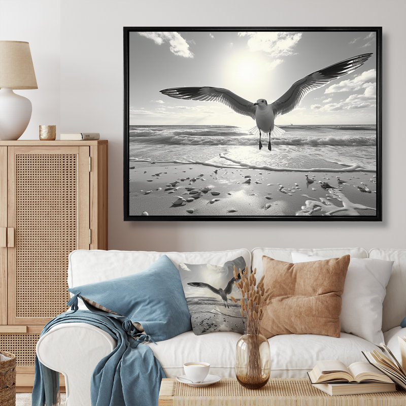 Grey Beach Seagulls in Flight IV - reproduction, H 34 po x l 44 po x P 1,5 po, Cadre flottant noir