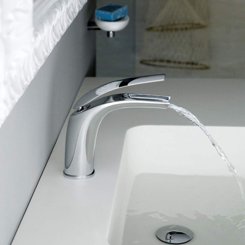 Aria Single-handle Bathroom Faucet with Drain Assembly, Polished Chrome
