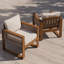 Chaises longues en bois d'acacia Aira avec coussins résistants à l'eau et décorations en corde