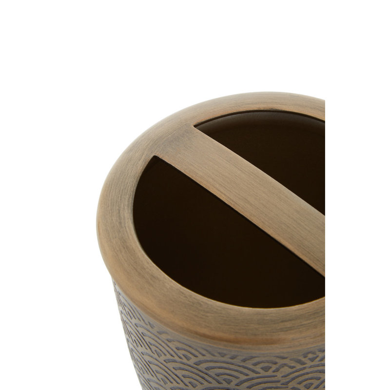 Strout Toothbrush Holder