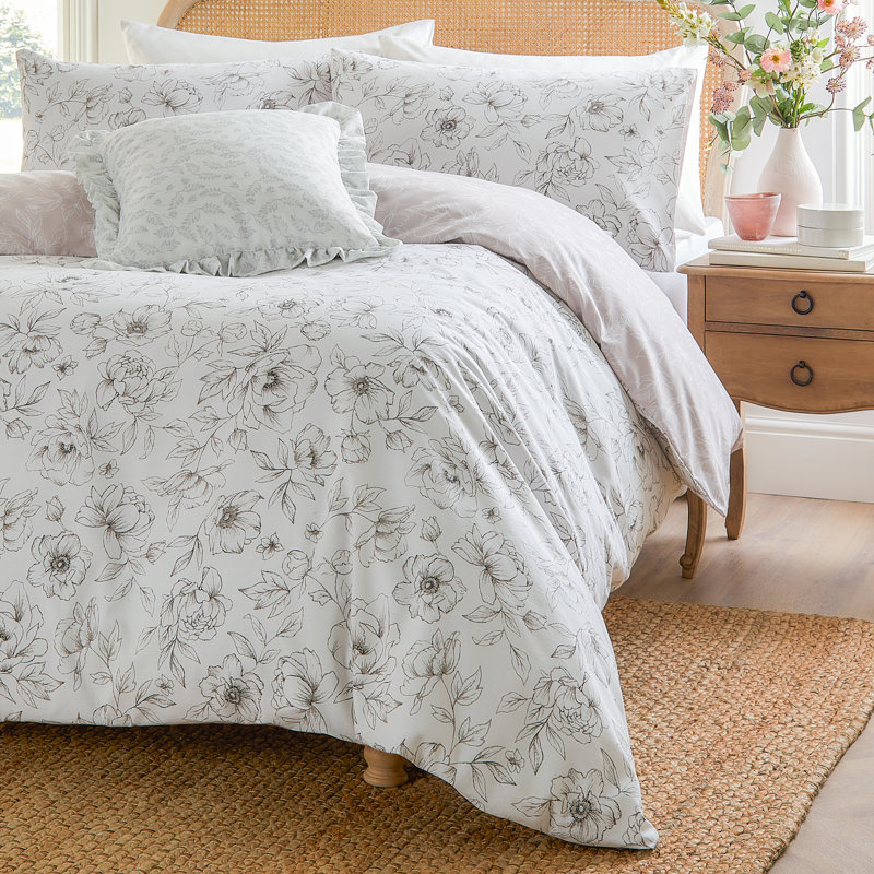 Bella Cotton Blend Floral Duvet Cover Set with Pillowcases, SuperKing Duvet Cover Set + 2 Standard Pillowcases, Beige
