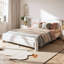 Lit plateforme blanc Boucle, cadre de lit rembourré moderne avec tête de lit courbée, aucun sommier requis, capacité de 800 lb, bords de sécurité arrondis, assemblage facile pour la chambre à coucher-1472751369