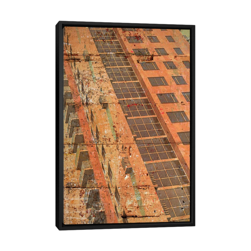 High-Rise I, impression sur toile tendue, H 26 po x l 18 po x P 1,5 po, Toile avec cadre noir, Pas de tapis
