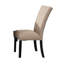 Ensemble de salle à manger 7 pièces : table rectangulaire en marbre et 6 chaises d'appoint beiges rembourrées, design fonctionnel de style transitionnel, avec assises en tissu ornées de clous décoratifs.
