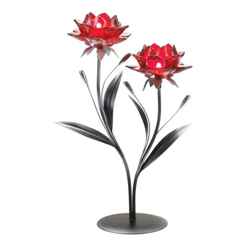 Joli chandelier à fleurs rouges