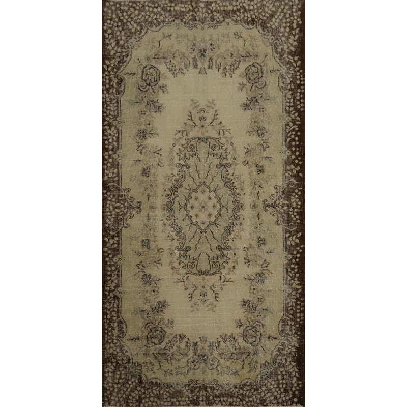 Élégant tapis turc vieilli 4 x 7