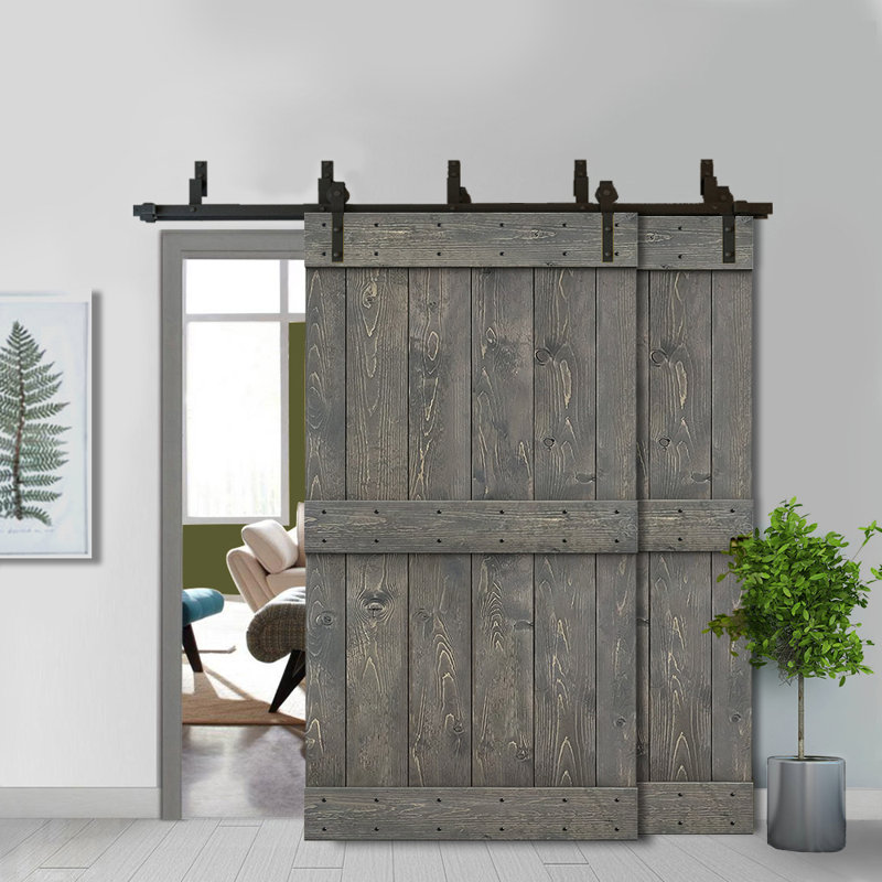 Porte de grange double à panneaux en bois teinté à panneau Mid-Bar, 56 po x 84 po, Gris patiné