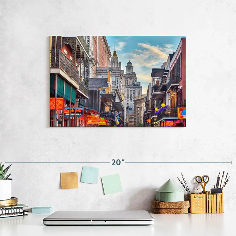 Ravi Bourbon Street Bars, 8" H x 12" W
