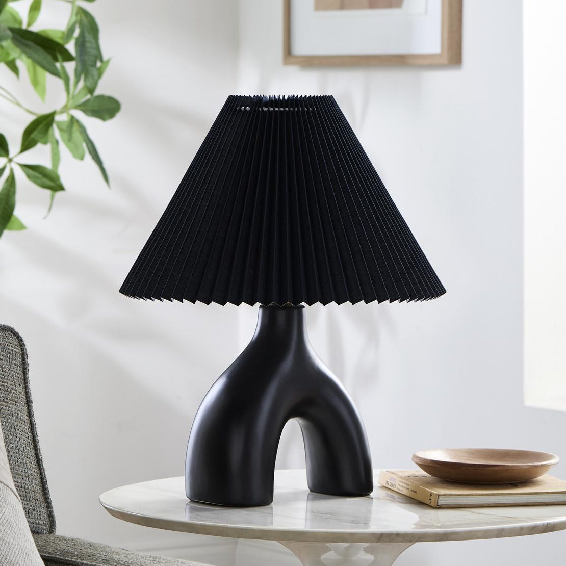 Celes Ceramic Table Lamp, Black, Black