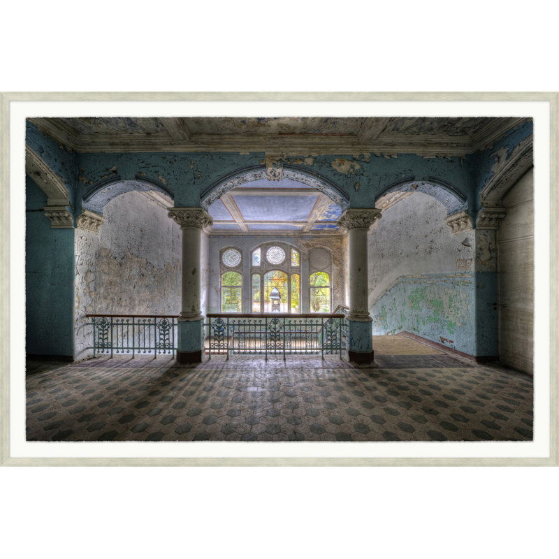 «Oversized Aged Mansion», reproduction de photo encadrée sur verre