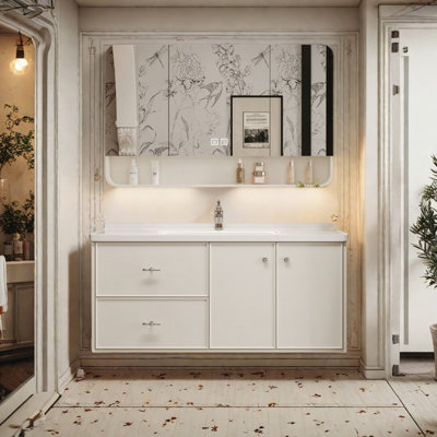 Armoire de salle de bain de style rétro français