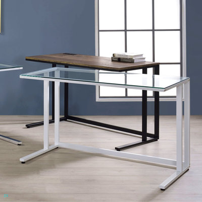 Bureau d'écriture avec port USB