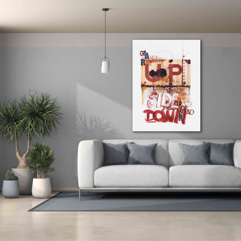 «Up Side Down 1» par Design Fabrikken, estampe numérique sur toile, H 54 po x l 40 po x P 1,5 po