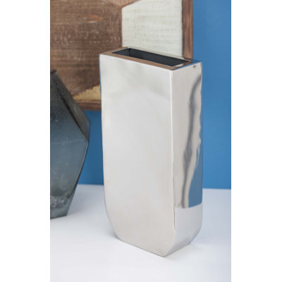 Coldfield Metal Table Vase