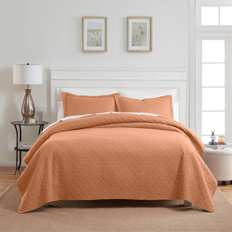 Dan River Basket Weave Pinsonic Quilt Set ( 3-Piece), Peach Fuzz, King Quilt + 2 King Shams